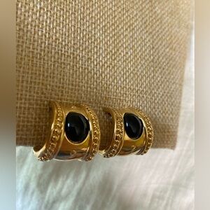 Etruscan Design Vintage Clip on Earrings w/ Black Stone‎